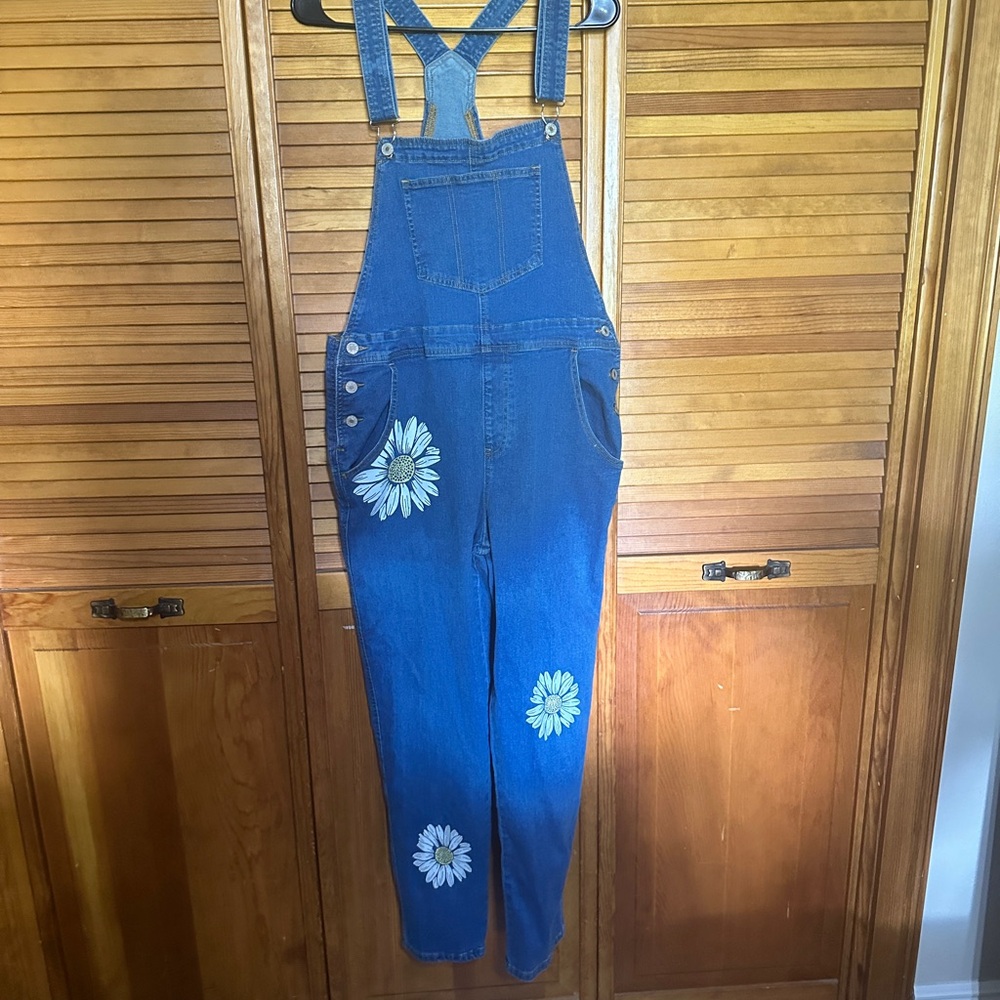 Blue Denim Women’s Jean Overalls with Daisies